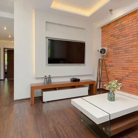 Airport Klobucka By Renters Apartman