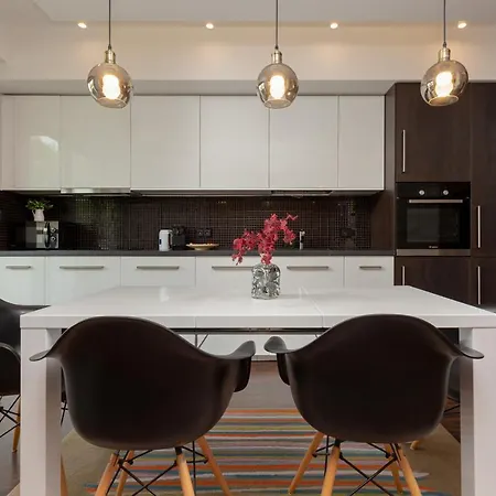 Airport Klobucka By Renters